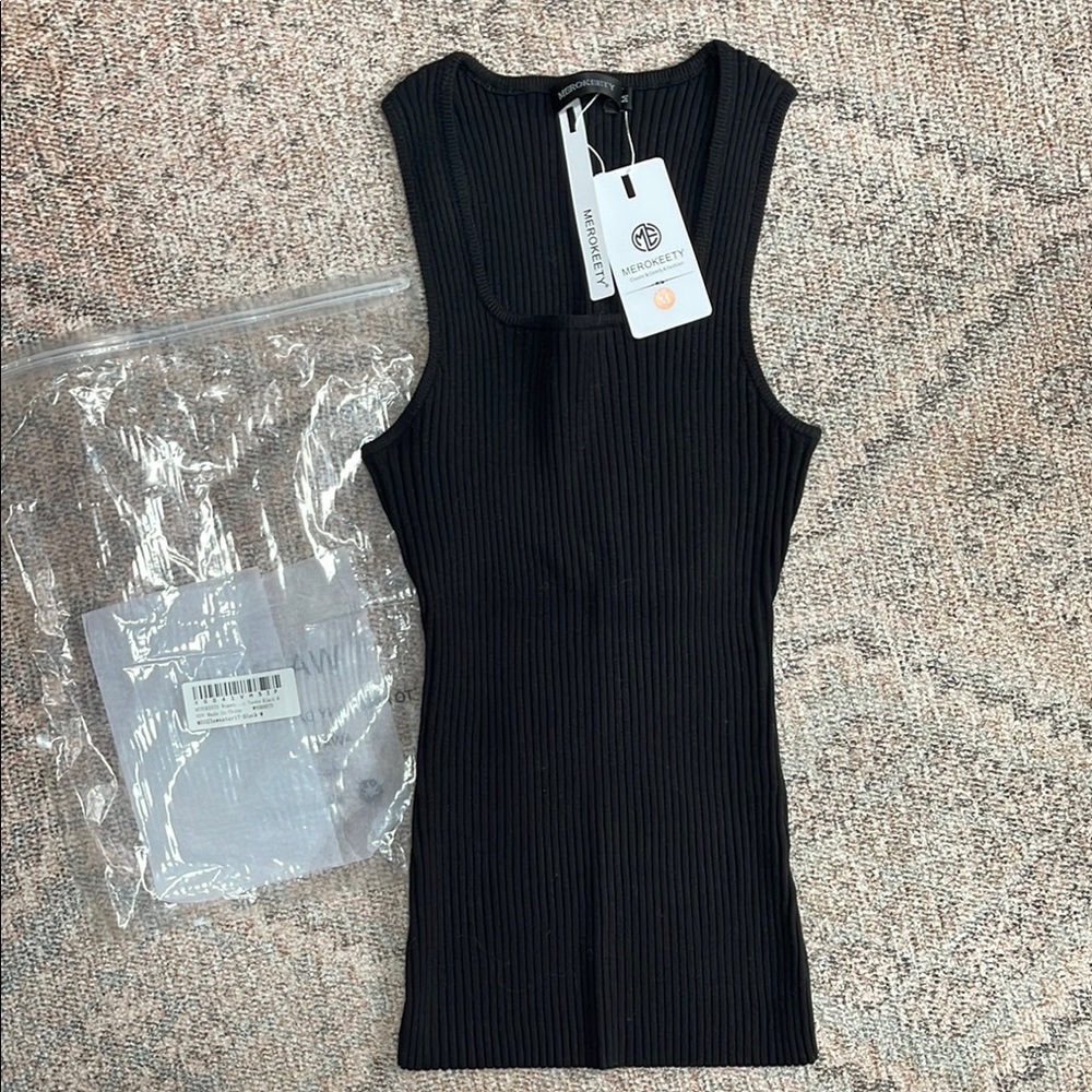 Women’s Black Ribbed Sleeveless Top M